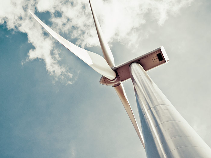 Wind turbine in the sky | Atradius 